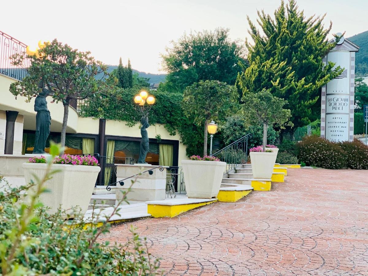 San Giovanni Rotondo Palace - Alihotels Eksteriør billede