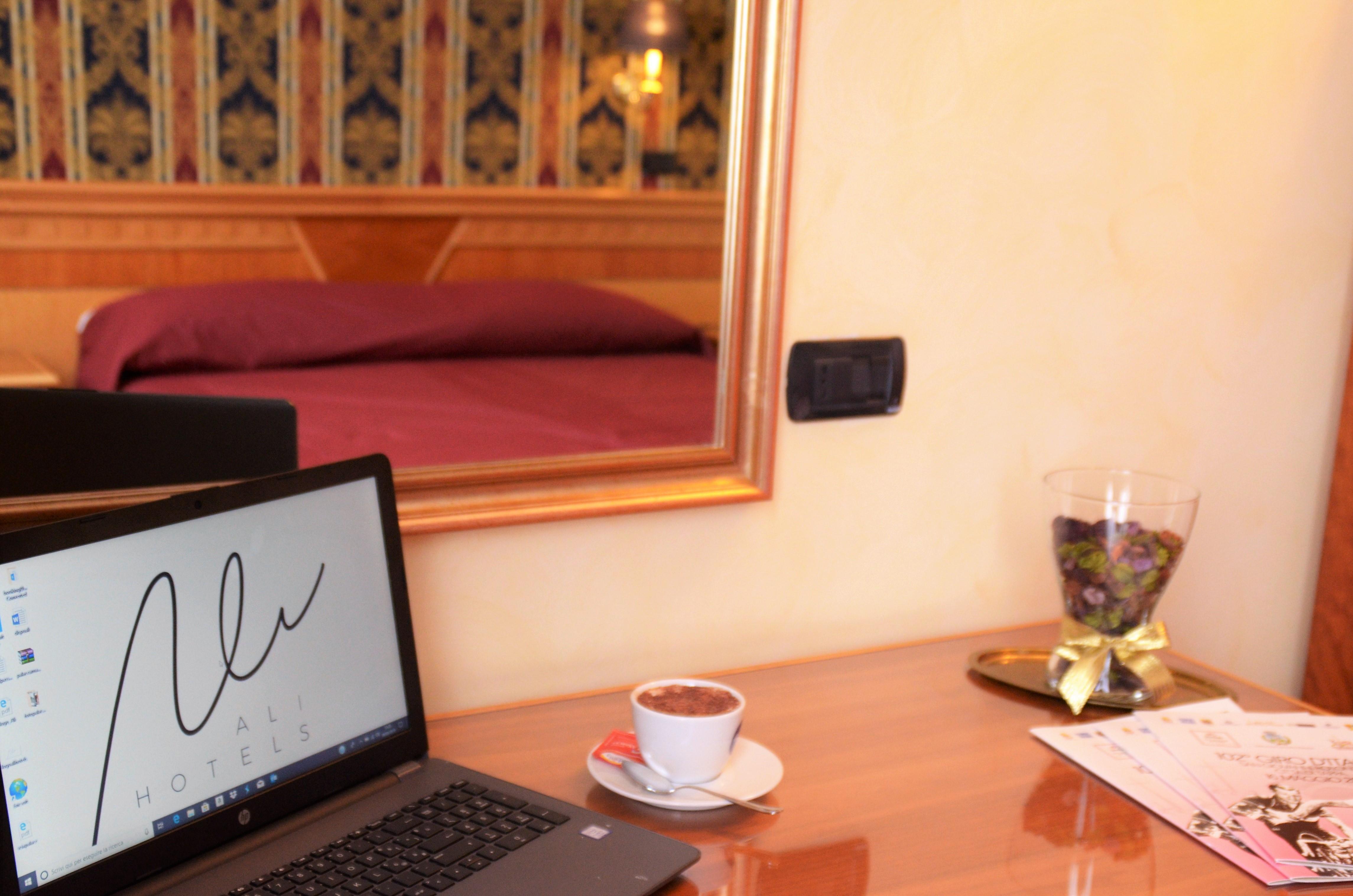 San Giovanni Rotondo Palace - Alihotels Eksteriør billede