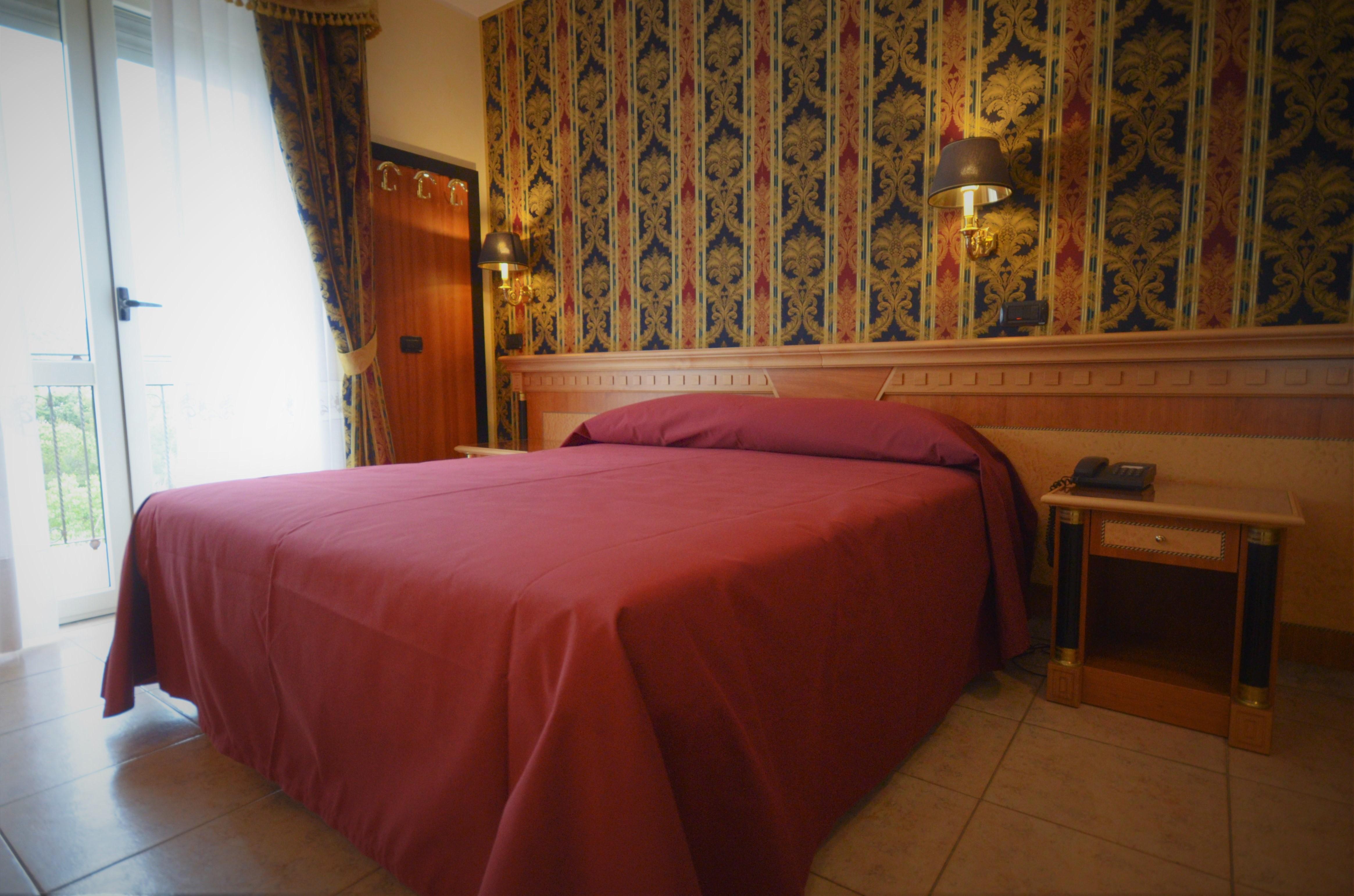 San Giovanni Rotondo Palace - Alihotels Eksteriør billede