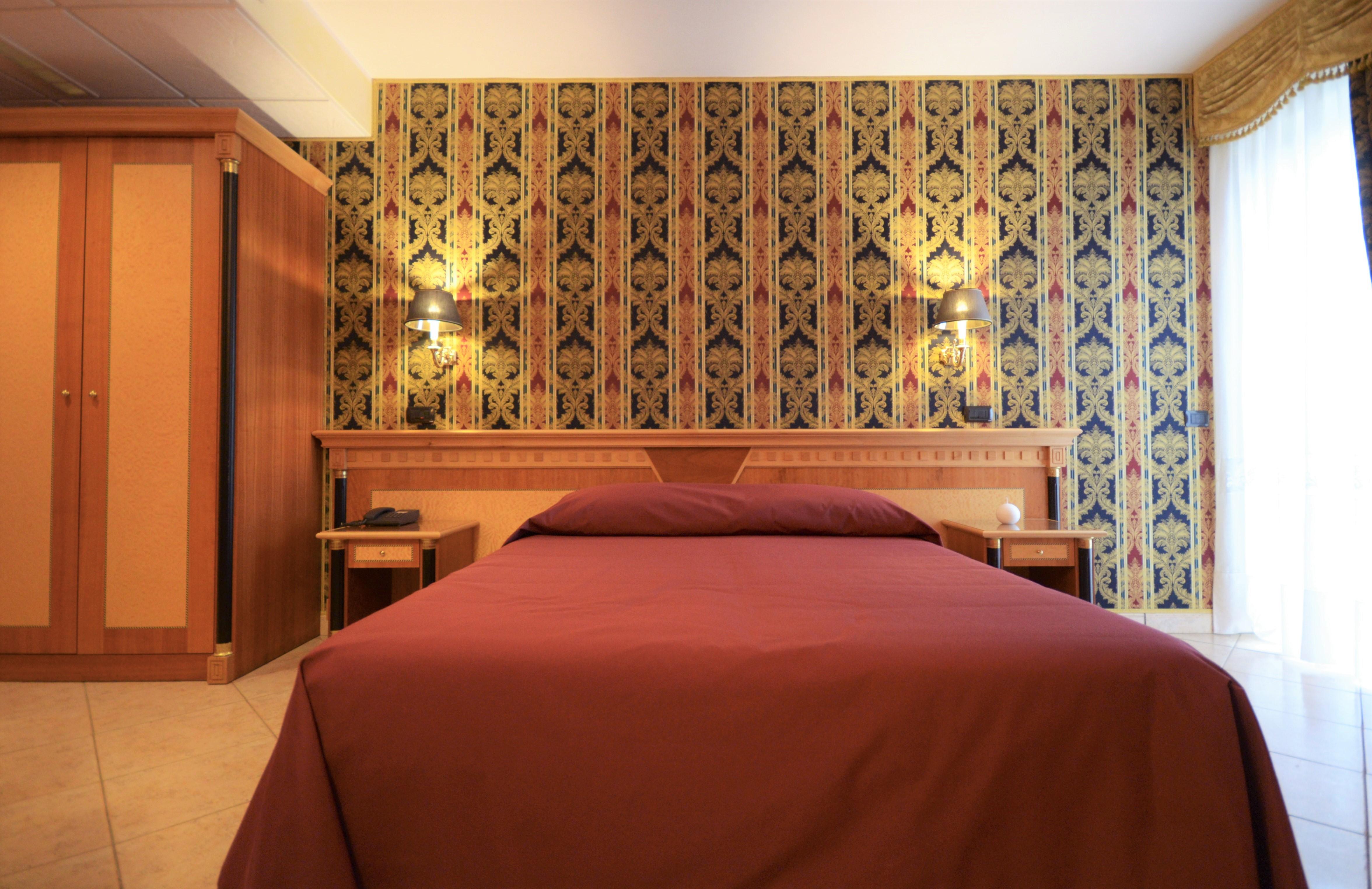 San Giovanni Rotondo Palace - Alihotels Eksteriør billede
