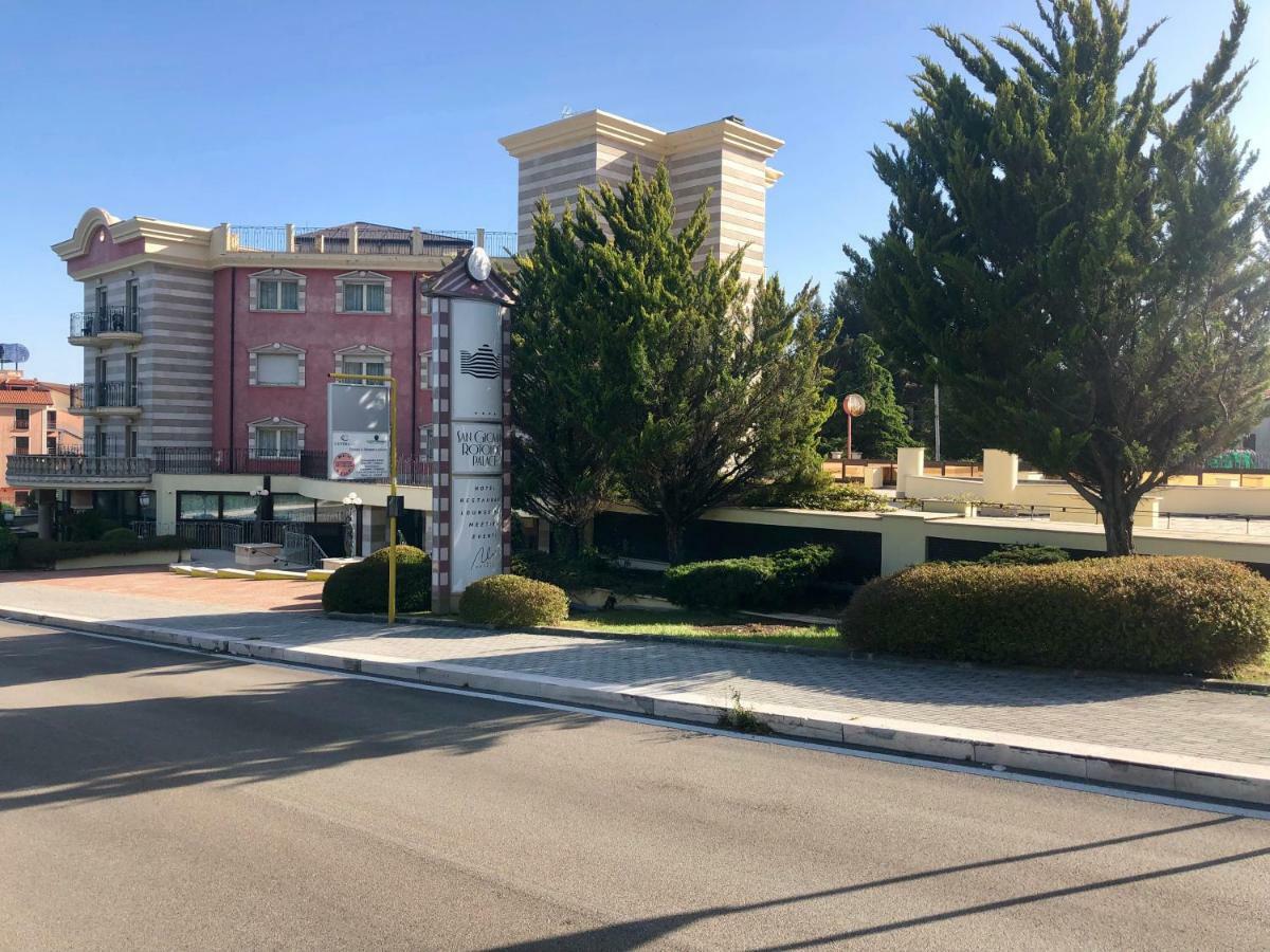 San Giovanni Rotondo Palace - Alihotels Eksteriør billede